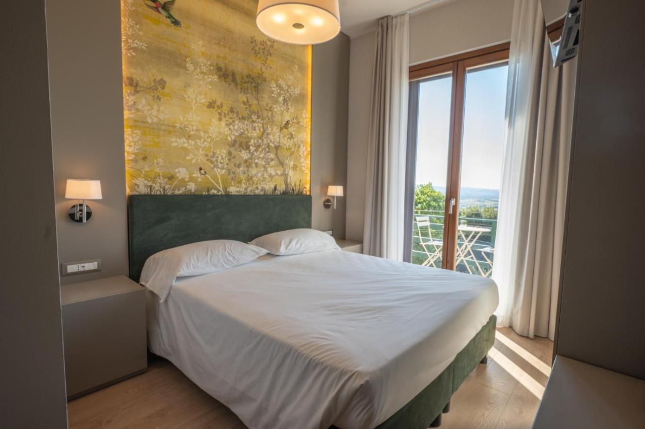 Albergo Ristorante Il Terziere Trevi Esterno foto